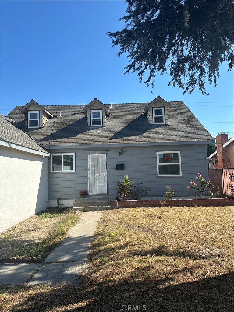 a front view of house with yard