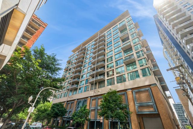 $410,000 | 125 East 13th Street, Unit 512 | Prairie District