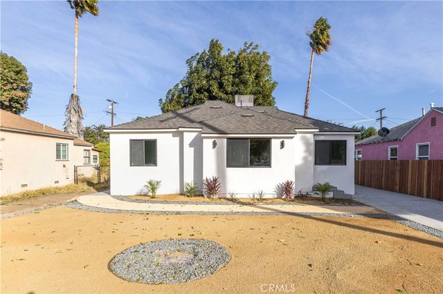 $889,000 | 6916 Etiwanda Avenue | Reseda