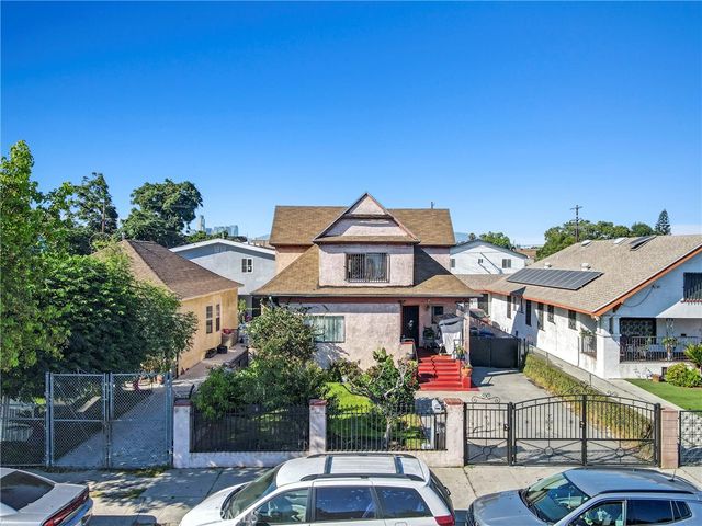 $949,900 | 747 East 33rd Street | South Central LA