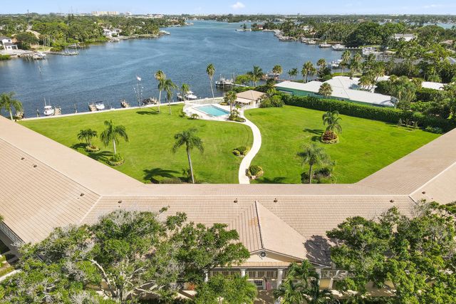 $549,900 | 478 Tequesta Drive, Unit 210 | Tequesta