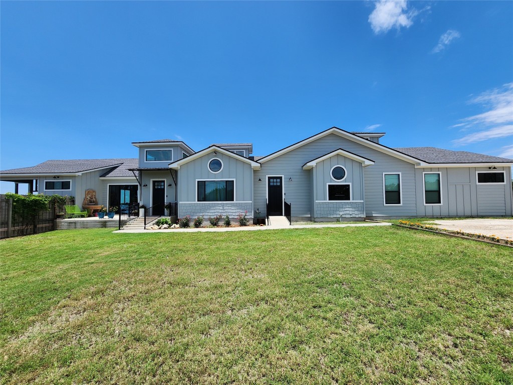 Front view of the house. 2nd residence is off to the right. To see more interior photos go to residential search and pull up the address.