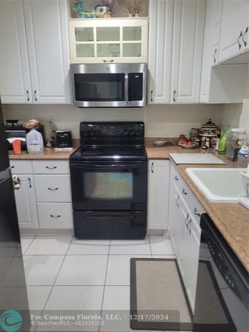 $160,000 | 4805 Northwest 35th Street, Unit 416 | Lauderdale Lakes West Gate