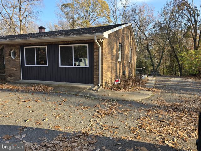 $1,850 | 272 Beachwood Road | Lake Shore