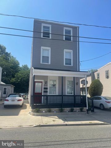 $2,300 | 840 Cumberland Street, Unit B | Gloucester City