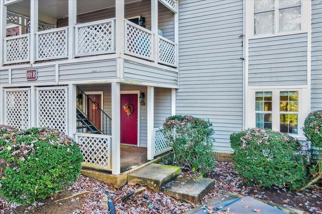 $235,000 | 101 Choptank Court, Unit B2 | Chesapeake Condominiums