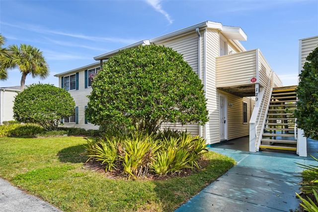 $189,000 | 129 Camphor Circle, Unit F | Oldsmar