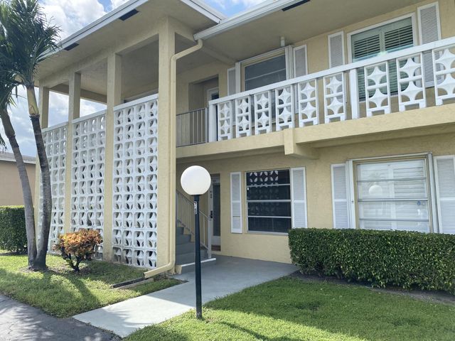 $169,900 | 1141 Violet Terrace, Unit 101 | Delray Beach