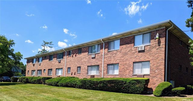 $2,350 | 91 South Clinton Avenue, Unit 6C | Bay Shore