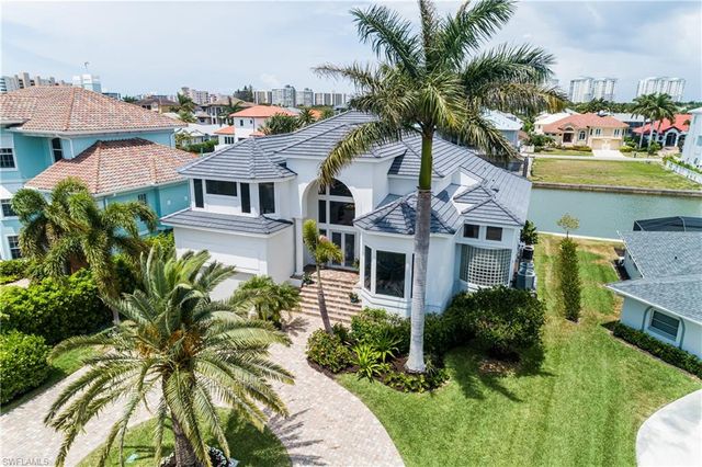 $3,550,000 | 287 Egret Avenue | Vanderbilt Beach