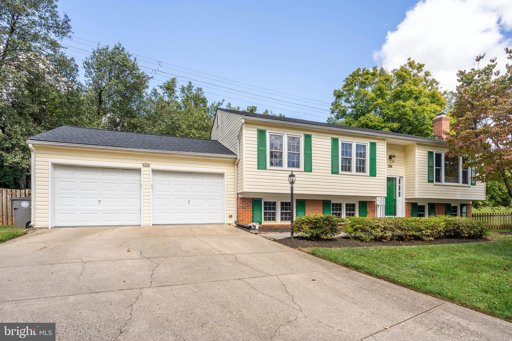 View 1 photos of this 6 bed, 9.0 bath, 8026 sqft single family