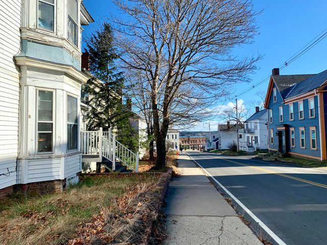 $549,000 | 15 Washington Street | Eastport