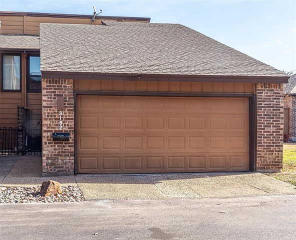 $335,000 | 3162 Pin Oak Court | Central Farmers Branch