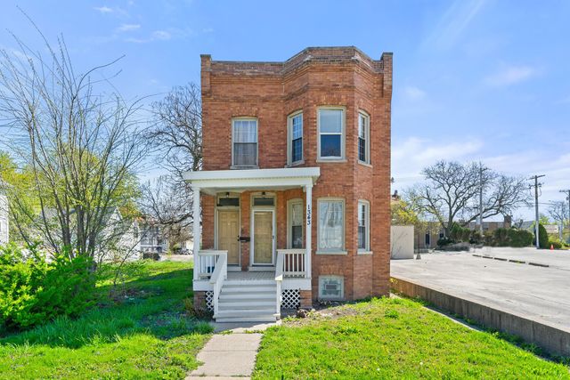 $1,700 | 1343 Vincennes Avenue, Unit 2 | Chicago Heights