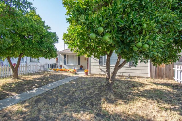 $489,000 | 14 13th Street | Old West Sacramento