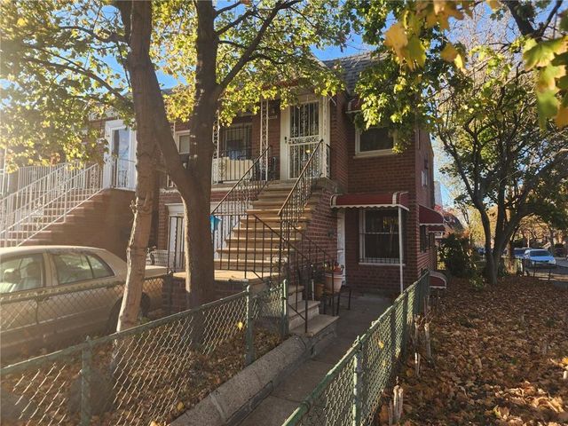 $860,000 | 9823 Seaview Avenue | Canarsie