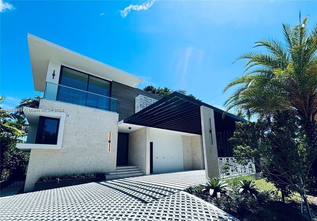 $6,750,000 | 5825 Alton Road | La Gorce