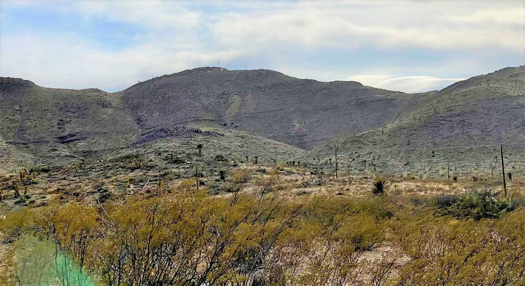 a view of a dry field