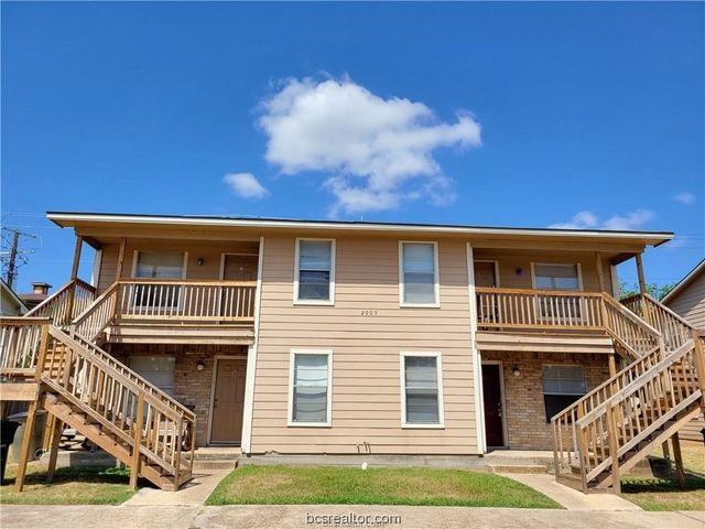 $895 | 2905 Prairie Flower Circle, Unit C | Bryan