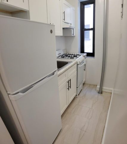 $1,995 | 101 Cooper Street, Unit 2G | Inwood