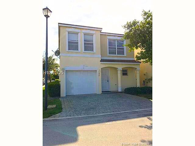 $3,200 | 937 Southwest 15th Street | Broward Highlands