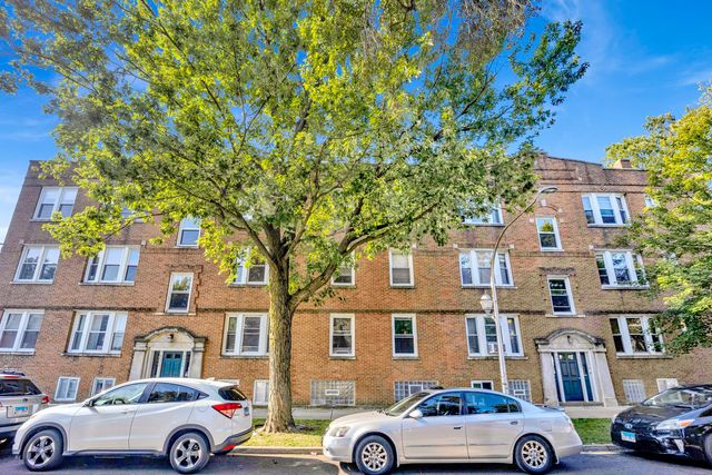 $265,000 | 3019 West Cullom Avenue, Unit 2 | Irving Park