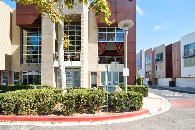 $939,000 | 199 East City Pl Drive | North Santa Ana