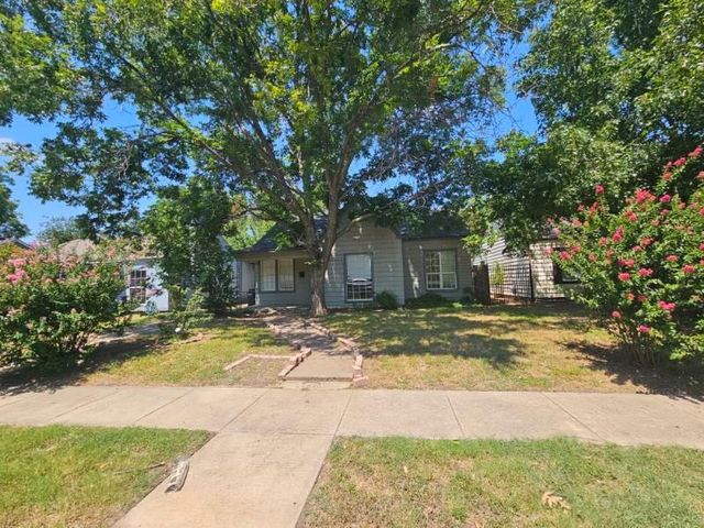 $189,999 | 908 Clairemont Avenue | West Meadowbrook