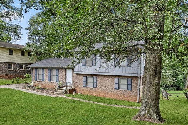 $280,000 | 2539 Appomattox Drive | Battle Forest