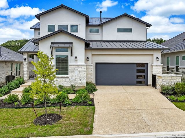 $949,990 | 13 Denbury Glen | The Dominion