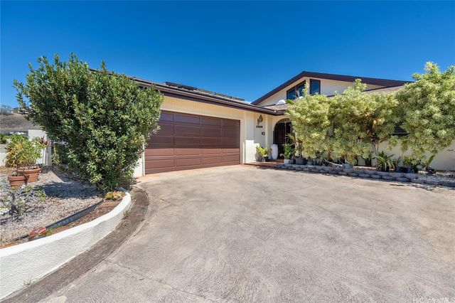 $1,750,000 | 1559 Ala Napunani Street | Lakeside