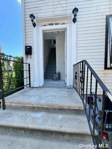 a view of a entryway door of the house