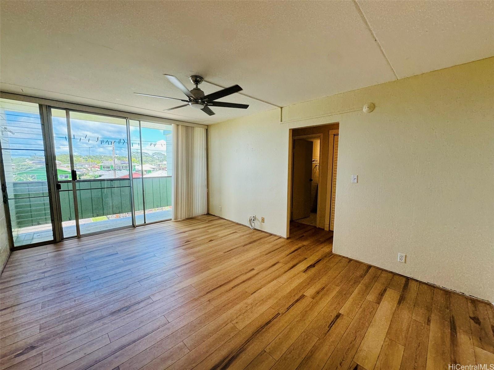 Spacious living area, brnad new flooring, and a lovely lanai space!