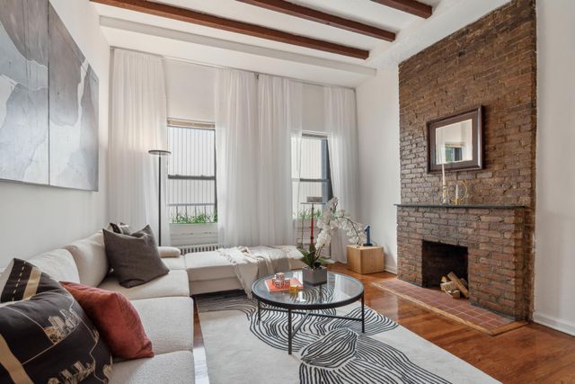 $465,000 | 431 West 54th Street, Unit 5C | Hell's Kitchen