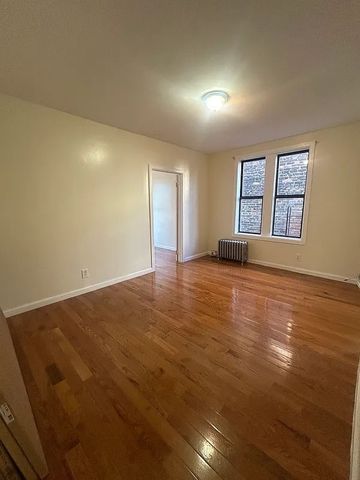 $1,750 | 502 West 213th Street, Unit 5E | Inwood