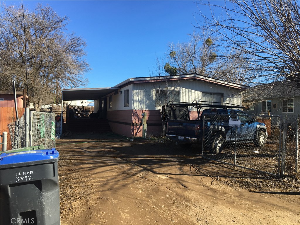 a view of a house with street