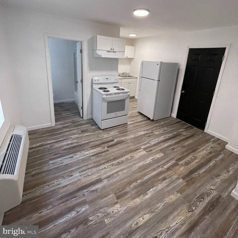 $975 | 1601-1603 # 2f Tioga Philadelphia Pa | Tioga