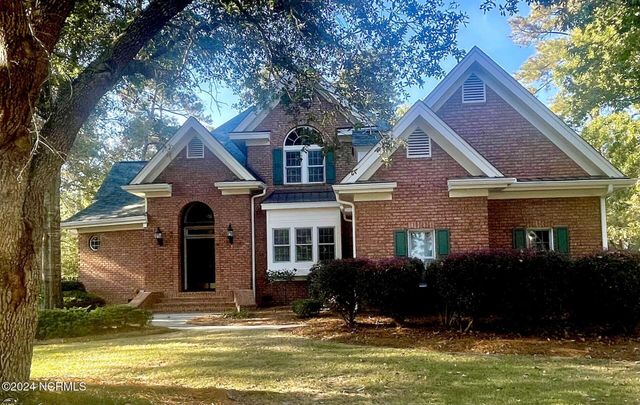 $895,500 | 79 Windsor Circle Southwest | Shallotte Township - Brunswick County