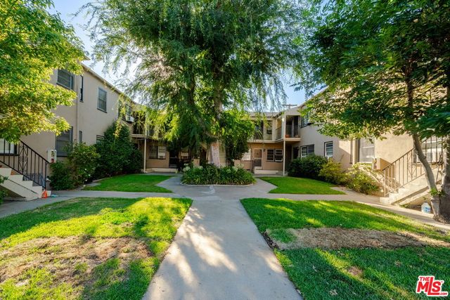 $2,400 | 823 Highland Avenue, Unit 11 | Northwest Glendale