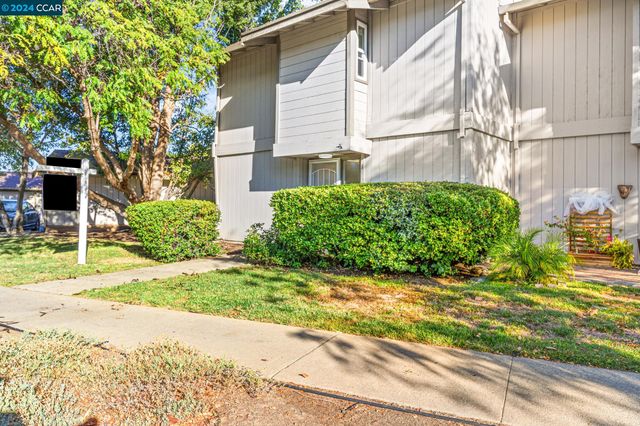 $529,000 | 1725 Landana Drive, Unit 1 | Mt. Diablo Health Care District