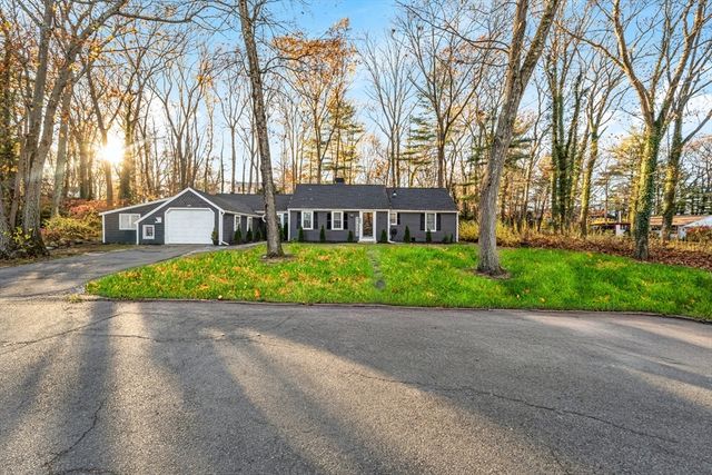 $590,000 | 165 Colonel Hunt Drive | Abington