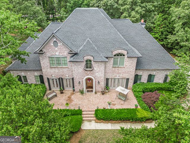 $1,999,999 | 5403 Legends Drive | Chateau Elan