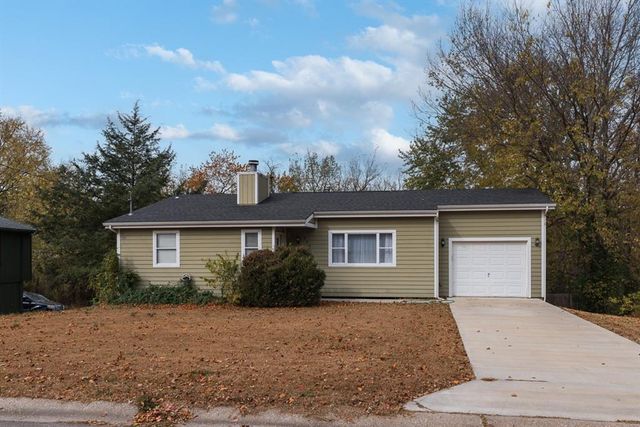 $279,950 | 508 Laughlin Street | Tonganoxie