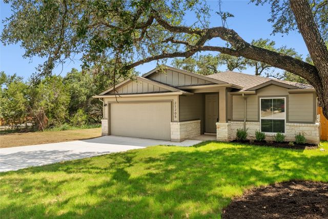 $2,200 | 21205 Santa Carlo Avenue | Highland Lake Estates