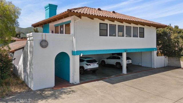 $1,150,000 | 1017 East Ocean Avenue | Lompoc