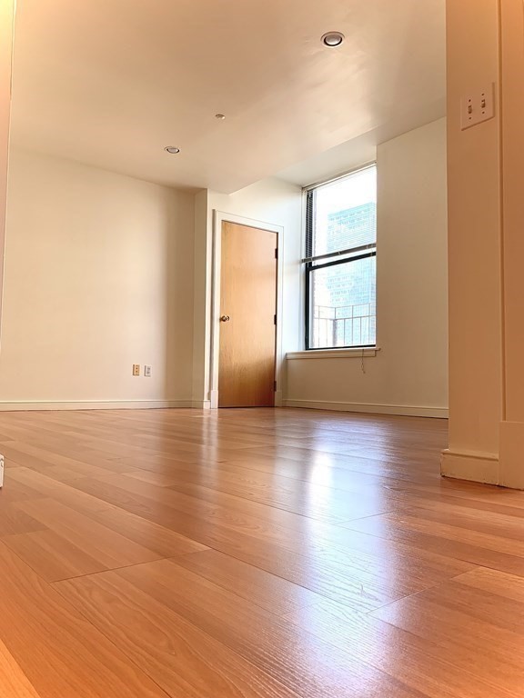 a view of livingroom with hardwood