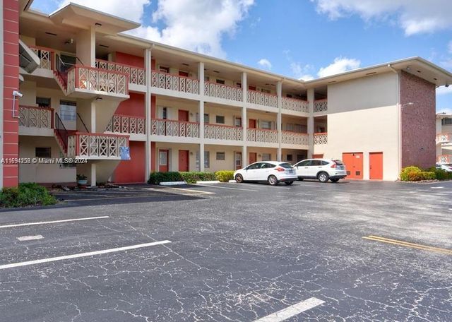 $148,000 | 4751 Northwest 10th Court, Unit 310 | Plantation