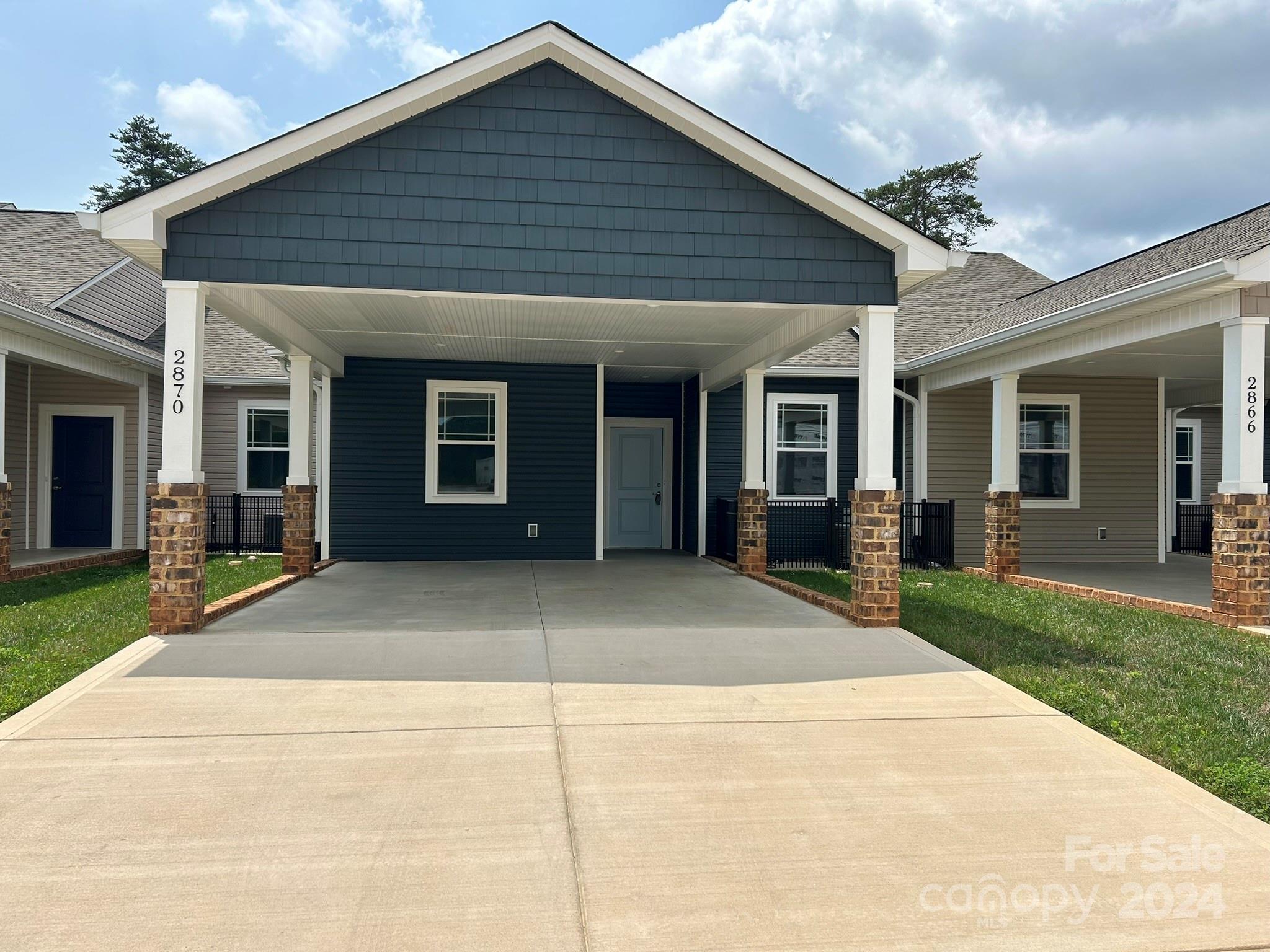 a front view of house with yard