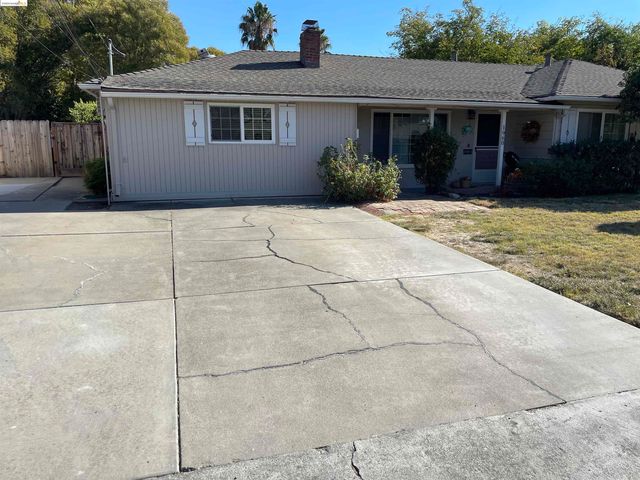 $1,695 | 1960 Gilardy Drive, Unit A | Four Corners-Ygnacio Valley