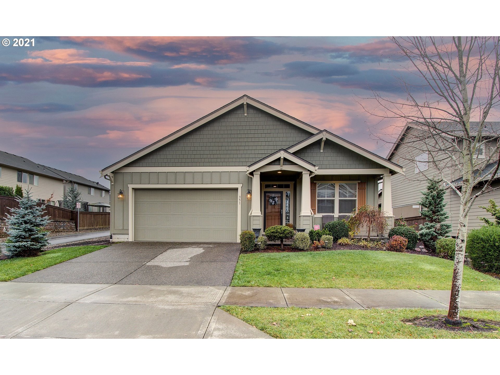 351 North Green Gables Loop, Ridgefield, WA 98642 | Compass